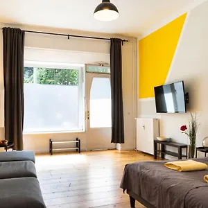 Cosy And Stylish In Neukolln Apartment Berlin